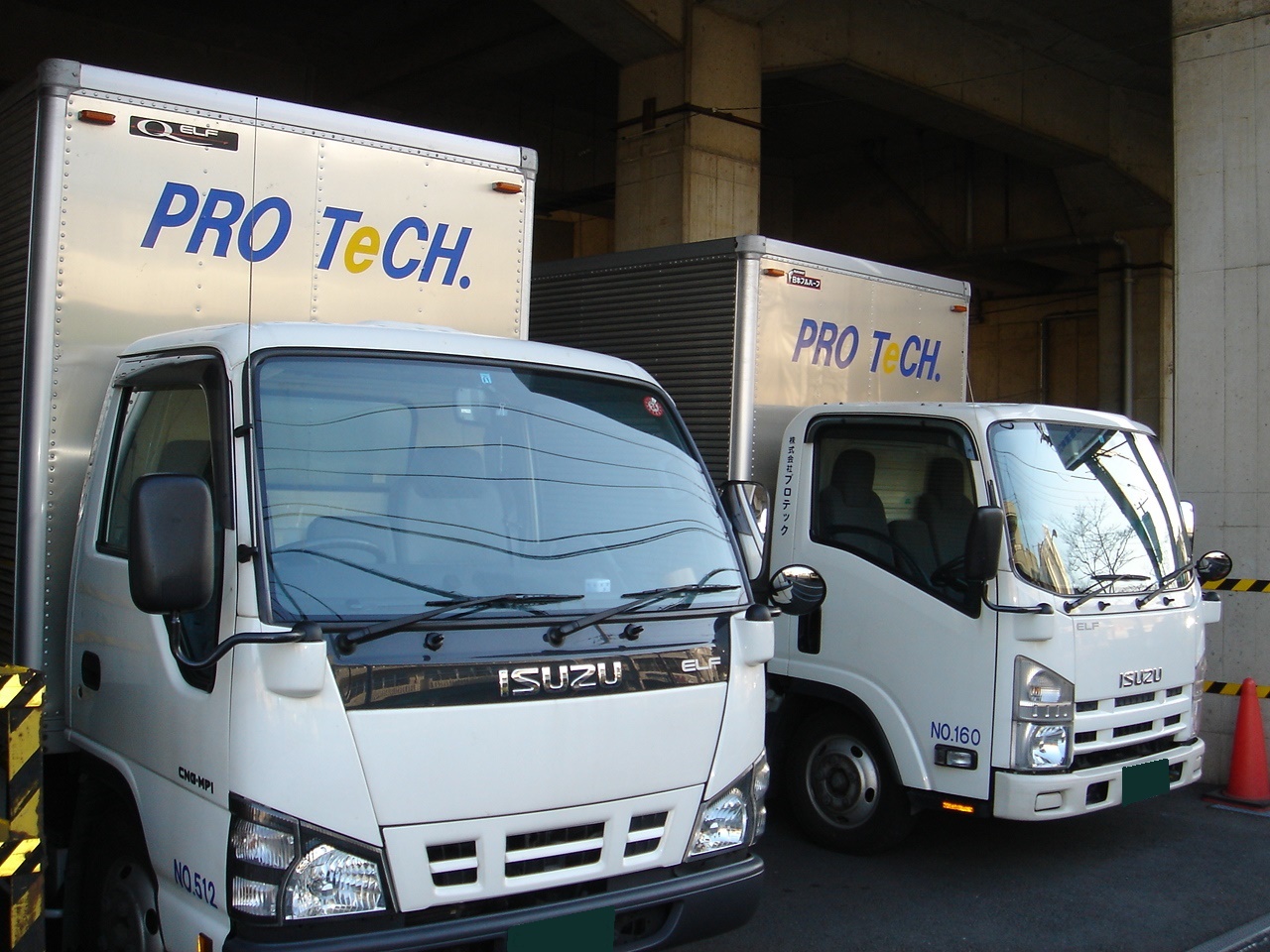 トラック写真